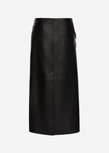 Load image into Gallery viewer, Draped maxi skirt in black leather
