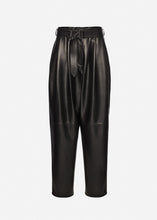 Load image into Gallery viewer, Belted leather pants in black
