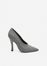Load image into Gallery viewer, Sculptural pointed wool pumps in grey
