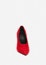 Load image into Gallery viewer, Loomed sculptural pumps in red
