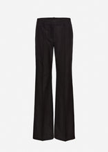 Load image into Gallery viewer, Front-pleat classic trousers in black
