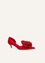 Load image into Gallery viewer, Crystal flower kitten heels in red
