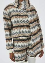 Load image into Gallery viewer, AW22 KNITWEAR 06 SHORTS BROWN
