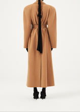 Load image into Gallery viewer, AW23 COAT 02 CAMEL

