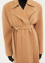 Load image into Gallery viewer, AW23 COAT 02 CAMEL
