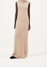 Load image into Gallery viewer, AW23 KNITWEAR 08 DRESS BEIGE

