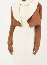 Load image into Gallery viewer, AW23 LEATHER 11 SHEARLING JACKET BEIGE
