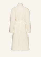 Load image into Gallery viewer, AW24 COAT 04 CREAM
