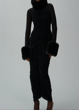 Load image into Gallery viewer, AW24 DRESS 18 BLACK
