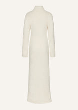 Load image into Gallery viewer, AW24 KNITWEAR 04 DRESS CREAM
