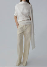 Load image into Gallery viewer, AW25 BLOUSE 04 CREAM
