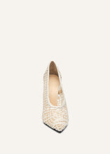Load image into Gallery viewer, AW25 PUMPS CREAM CROCHET
