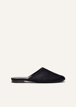 Load image into Gallery viewer, PF20 COMFY SHOES BLACK SATIN
