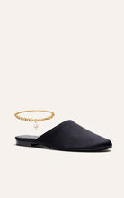 Load image into Gallery viewer, Slip-on shoes in black satin
