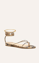 Load image into Gallery viewer, Flat strappy sandals in roccia snake leather
