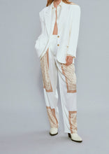 Load image into Gallery viewer, Silk 2-tone scarf print pants in beige logo print
