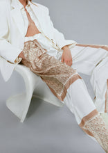Load image into Gallery viewer, Silk 2-tone scarf print pants in beige logo print
