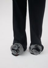 Load image into Gallery viewer, PF22 FLOWER HEEL NAPPA BLACK STRASS
