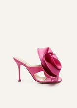 Load image into Gallery viewer, PF22 FLOWER HEEL NAPPA FUXIA
