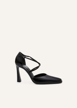 Load image into Gallery viewer, PF22 RETRO SHOES PATENT BLACK
