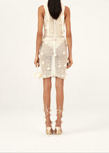 Load image into Gallery viewer, PF23 CROCHET 05 TOP CREAM
