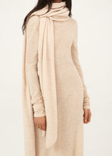 Load image into Gallery viewer, Alpaca knit scarf in beige
