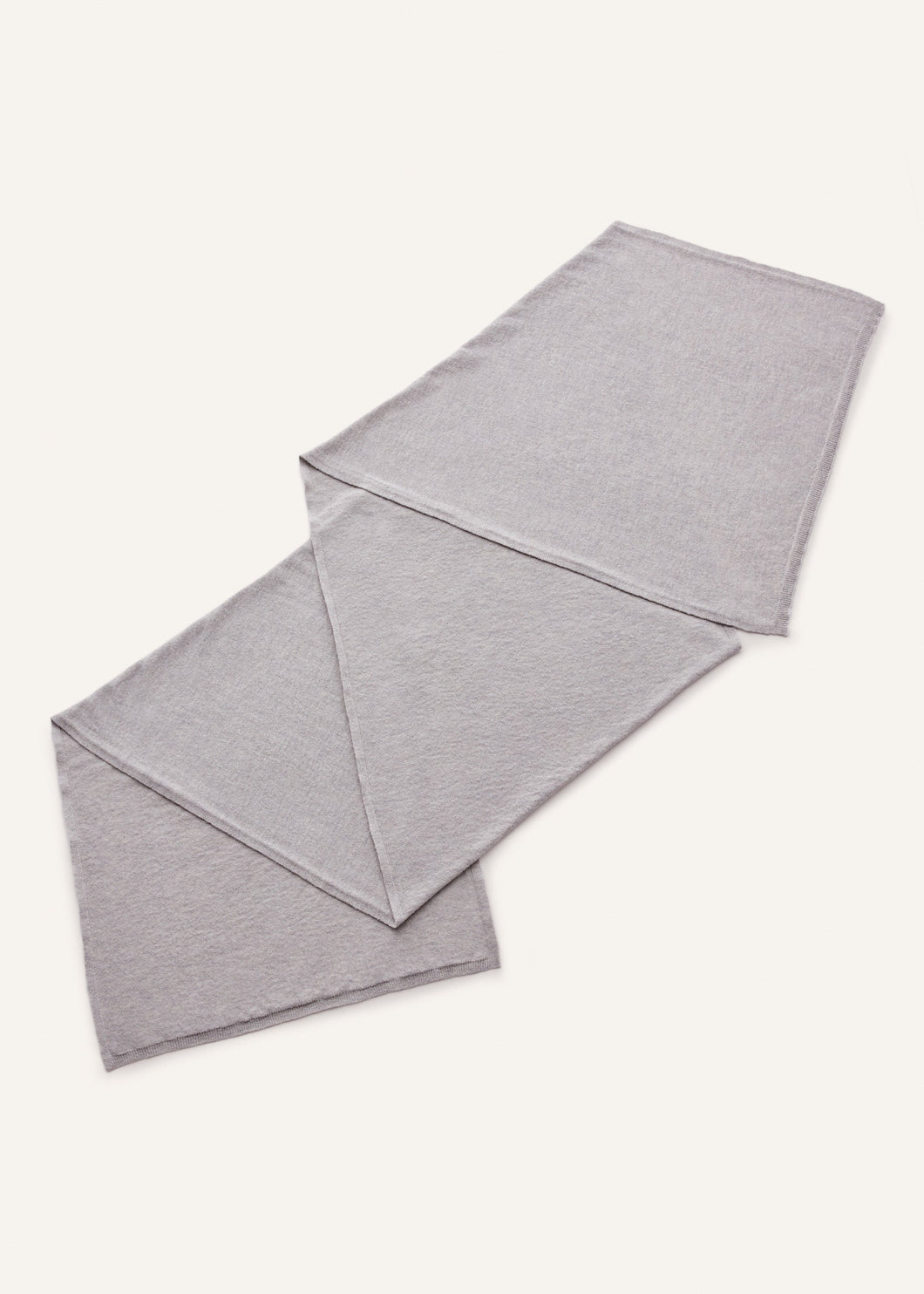 PF23 KNITWEAR 14 SCARF GREY
