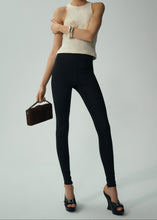Load image into Gallery viewer, PF24 KNITWEAR 13 TOP CREAM
