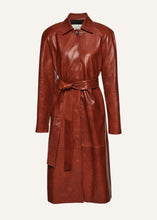 Load image into Gallery viewer, PF24 LEATHER 11 COAT CAMEL
