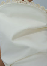 Load image into Gallery viewer, PF25 DRESS 13 CREAM
