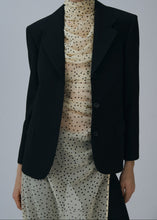 Load image into Gallery viewer, Classic oversized blazer in black
