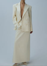 Load image into Gallery viewer, PF25 SKIRT 03 CREAM

