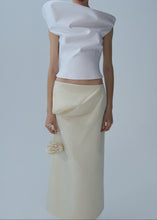 Load image into Gallery viewer, PF25 SKIRT 03 CREAM
