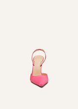 Load image into Gallery viewer, RE23 PUMP SATIN FUXIA
