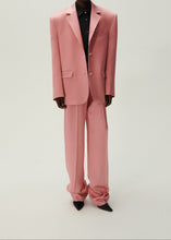 Load image into Gallery viewer, Classic satin oversized blazer in pink
