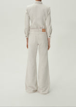 Load image into Gallery viewer, Mid-rise flare denim pants in white sand
