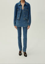 Load image into Gallery viewer, Classic denim jacket in blue
