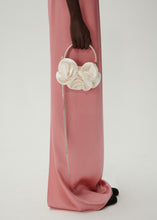 Load image into Gallery viewer, Micro vesna cream satin
