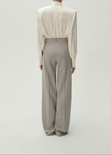 Load image into Gallery viewer, Wide leg tailored pants in grey
