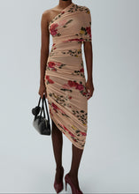 Load image into Gallery viewer, RE25 DRESS 17 BEIGE PRINT
