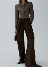 Load image into Gallery viewer, Belted relaxed cotton trousers in brown
