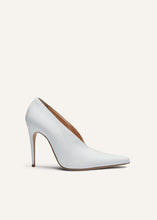 Load image into Gallery viewer, RE25 PUMPS LEATHER WHITE
