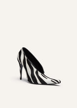 Load image into Gallery viewer, RE25 PUMPS PONY ZEBRA
