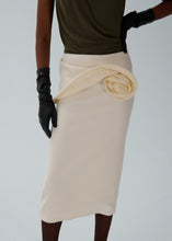 Load image into Gallery viewer, RE25 SKIRT 05 CREAM
