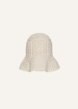 Load image into Gallery viewer, SS23 CROCHET 09 HAT CREAM
