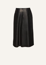 Load image into Gallery viewer, Low rise leather midi skirt in black
