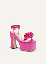 Load image into Gallery viewer, SS23 PLATFORM FLOWER SANDALS SATIN PINK
