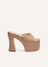 Load image into Gallery viewer, SS23 PLATFORM MULE LEATHER NUDE
