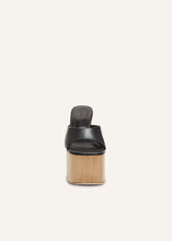 Load image into Gallery viewer, SS23 PLATFORM MULE LEATHER WOOD
