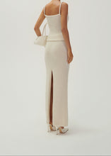 Load image into Gallery viewer, SS24 KNITWEAR 06 TOP CREAM
